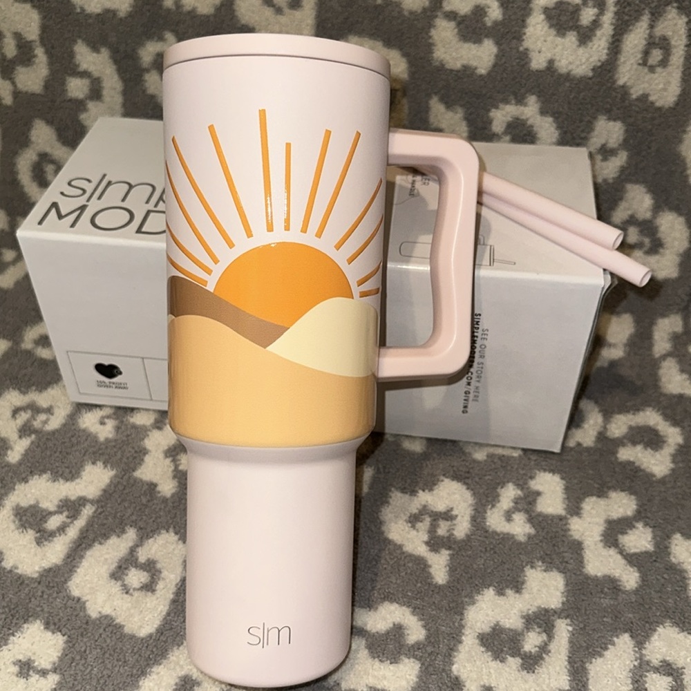 Simple Modern TREK 40oz Tumbler in Rise and Shine 😍 New 🆕 & Never Used ❣… - Picture 8 of 17